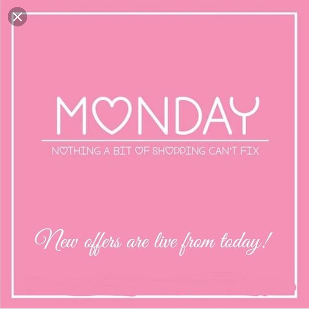 Happy Monday Everyone! ♥️